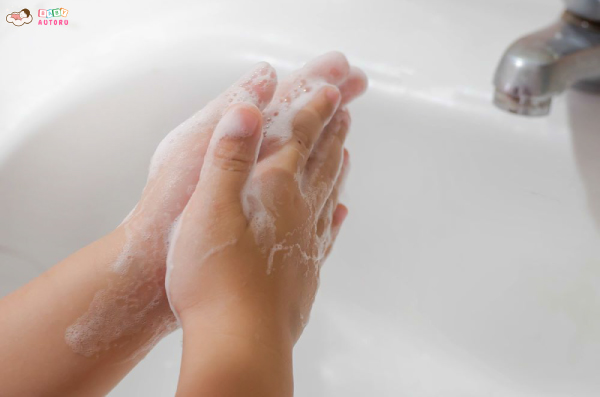 Rửa tay phòng bệnh tay chân miệng